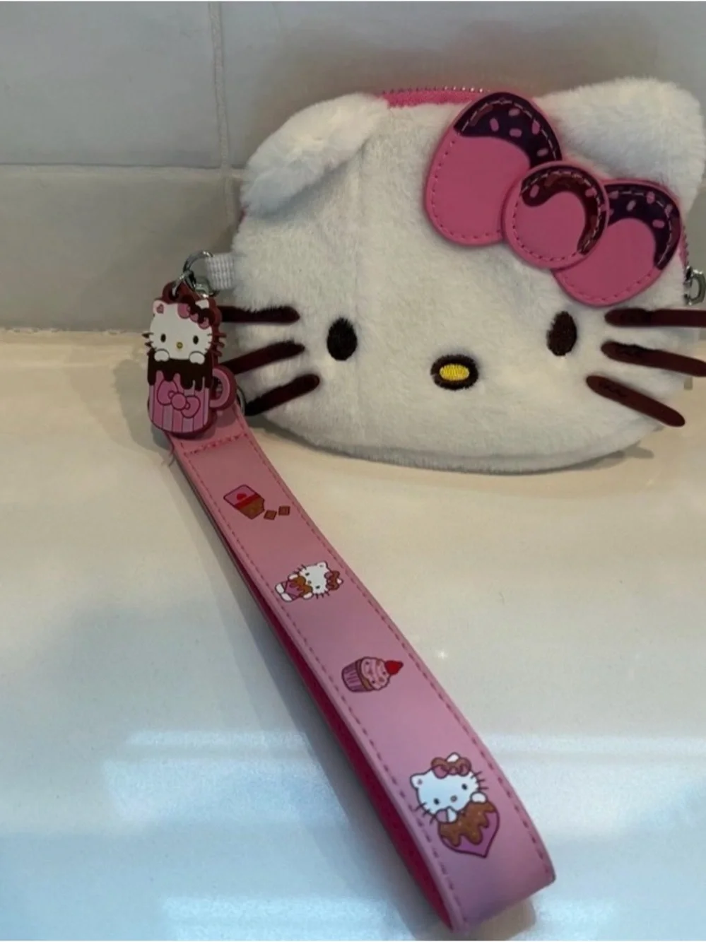 Sanrio Hello Kitty Dessert Hot Chocolate Plush Coin Purse Clutch